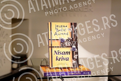 On the day of the start of the sale of the new novel 