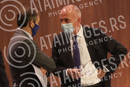 The Regional Youth Cooperation Office (RYCO) organized a grand opening and presentation of exchange programs for high schools in the Western Balkans at the Metropol Hotel.Regionalna kancelarija za saradnju mladih (RYCO) organizovala je u hotel Metr