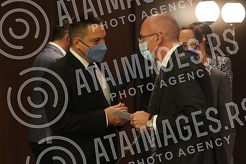 The Regional Youth Cooperation Office (RYCO) organized a grand opening and presentation of exchange programs for high schools in the Western Balkans at the Metropol Hotel.Regionalna kancelarija za saradnju mladih (RYCO) organizovala je u hotel Metr