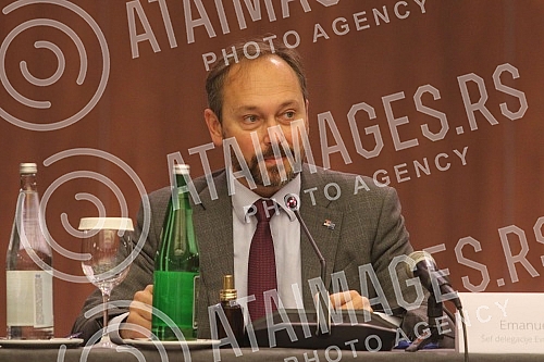 The Regional Youth Cooperation Office (RYCO) organized a grand opening and presentation of exchange programs for high schools in the Western Balkans at the Metropol Hotel.Regionalna kancelarija za saradnju mladih (RYCO) organizovala je u hotel Metr