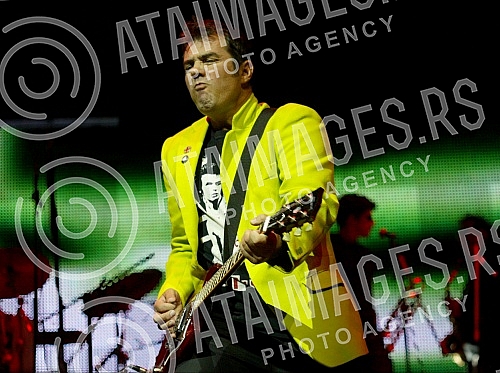 Concert of Zoran Kiki Lesendric and Group Piloti held in Belgrade arena.Koncert Zorana Kiki Lesendrica i Pilota odrzan u Beogradskoj areni.