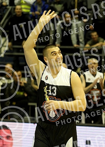 Revijalna utakmica za pomoc KK Partizan pod nazivom 