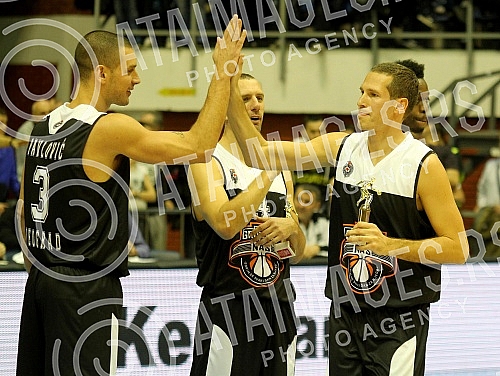 Revijalna utakmica za pomoc KK Partizan pod nazivom 