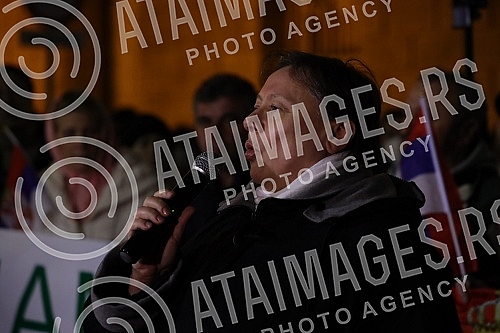 In front of the Presidency of Serbia, despite the ban on the gathering, several hundred citizens gathered at a protest organized by the organization Kreni - Promeni, demanding a ban on the extraction of pine and lithium.Ispred Predsednistva Srbije,