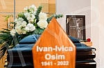 A commemorative room was opened at the Bare commemorative center in Sarajevo for the final greeting to Ivica Osim, one of the best football players and coaches in Bosnia and Herzegovina ever. U komemorativnom centru Bare u Sarajevu otvorena je kome
