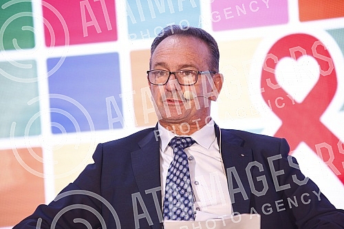 A rally was held in Hotel Zira on the occasion of World HIV Day.U Hotelu Zira odrzan je skup povodom Svetskog dana borbe protiv HIV-a.