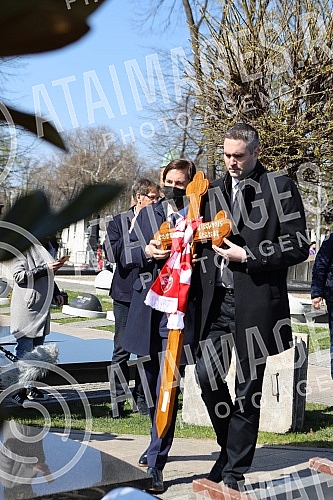 Funeral of singer Predrag Zivkovic Tozovac in the Alley of Merited Citizens at the New Cemetery.Sahrana pevaca Predraga Zivkovica Tozovca u Aleji zasluznih gradjana na Novom groblju.