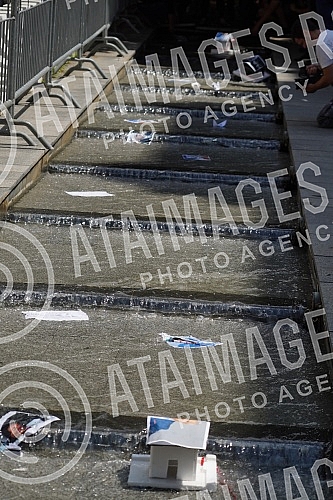 In front of the fountain on Andricev venac, a performance by organizations gathered around the 