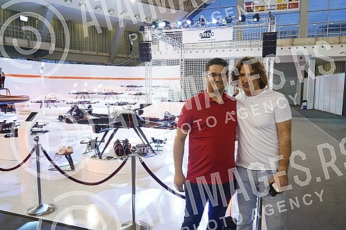 As part of the 64th International Fair of Technology and Technical Achievements at the Belgrade Fair, in Hall 3 at the PR-DC stand (Pink Research & Development Center), DJ Zex played music at the After Work Matinee.U okviru 64. Medjunarodnog sajma 