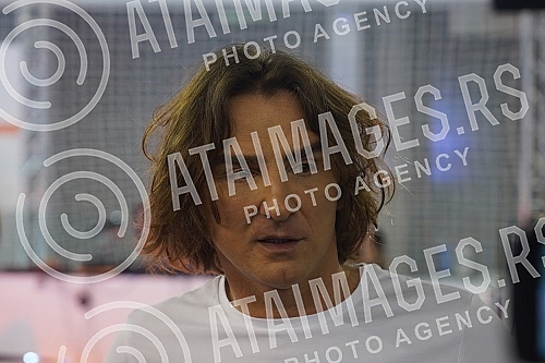 As part of the 64th International Fair of Technology and Technical Achievements at the Belgrade Fair, in Hall 3 at the PR-DC stand (Pink Research & Development Center), DJ Zex played music at the After Work Matinee.U okviru 64. Medjunarodnog sajma 