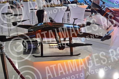 As part of the 64th International Fair of Technology and Technical Achievements at the Belgrade Fair, in Hall 3 at the PR-DC stand (Pink Research & Development Center), DJ Zex played music at the After Work Matinee.U okviru 64. Medjunarodnog sajma 