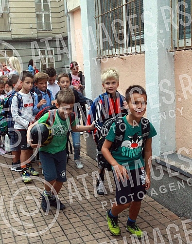 First Vice-President of the Government of Serbia and Minister of Education, Science and Technological Development Branko Ruzic visited the students and teachers of 