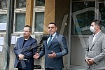 At the Torlak Institute of virology, vaccines and serums, the resident of the National assembly of the Republic of Serbia Ivica Dacic and the Minister of the interior Aleksandar Vulin received the Russian vaccine the Sputnik V against virus corona, a