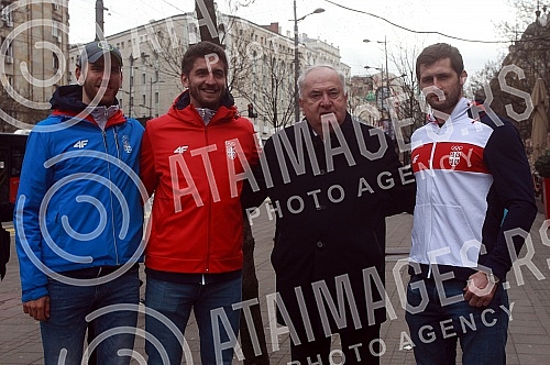 The 112th birthday of the Olympic Committee of Serbia was marked on the plateau in front of the Hotel Moskva.112. rodjendan Olimpijskog komiteta Srbije obelezen je na platou ispred hotela Moskva.