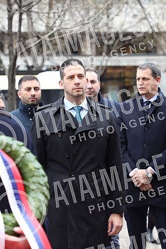 The 112th birthday of the Olympic Committee of Serbia was marked on the plateau in front of the Hotel Moskva.112. rodjendan Olimpijskog komiteta Srbije obelezen je na platou ispred hotela Moskva.