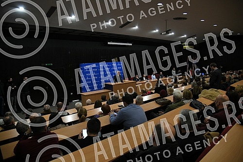 Candidate for mayor of Belgrade, Vladeta Jankovic, a tour of the capital and the presentation of the program of the newspaper 