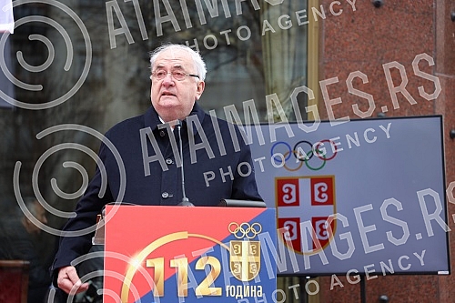 The 112th birthday of the Olympic Committee of Serbia was marked on the plateau in front of the Hotel Moskva.112. rodjendan Olimpijskog komiteta Srbije obelezen je na platou ispred hotela Moskva.