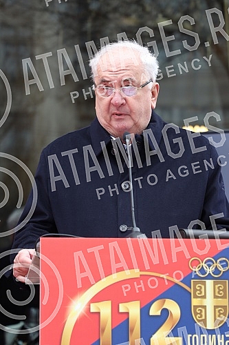 The 112th birthday of the Olympic Committee of Serbia was marked on the plateau in front of the Hotel Moskva.112. rodjendan Olimpijskog komiteta Srbije obelezen je na platou ispred hotela Moskva.