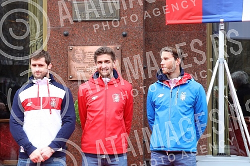 The 112th birthday of the Olympic Committee of Serbia was marked on the plateau in front of the Hotel Moskva.112. rodjendan Olimpijskog komiteta Srbije obelezen je na platou ispred hotela Moskva.
