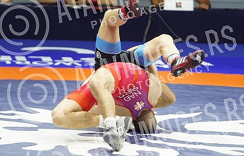 The opening ceremony of the World Wrestling Championship was held in the Stark Arena.Ceremonija svecanog otvaranja Svetskog prvenstva u rvanju odrzana u Stark areni.
