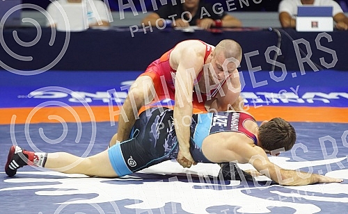 The opening ceremony of the World Wrestling Championship was held in the Stark Arena.Ceremonija svecanog otvaranja Svetskog prvenstva u rvanju odrzana u Stark areni.