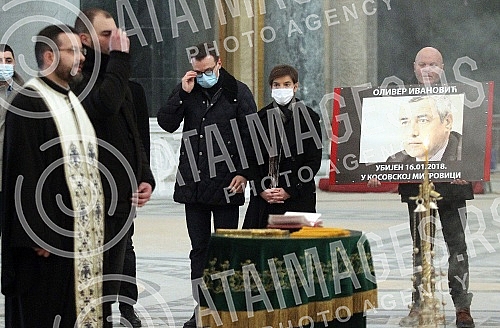 A memorial service was held in the Temple of Saint Sava in Belgrade for the murdered Oliver Ivanovic.U Hramu Svetog Save u Beogradu sluzen je pomen ubijenom Oliveru Ivanovicu. 