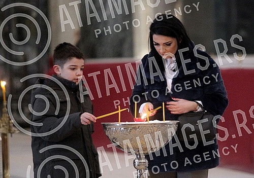 A memorial service was held in the Temple of Saint Sava in Belgrade for the murdered Oliver Ivanovic.U Hramu Svetog Save u Beogradu sluzen je pomen ubijenom Oliveru Ivanovicu. 