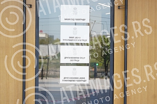 Branislav Tapuskovic, a lawyer for the arrested former deputy head of the Service for the Fight against Organized Crime, Goran Papic, is leaving the Higher Public Prosecutor's Office after hearing Minister Nebojsa Stefanovic.Branislav Tapuskovic, a