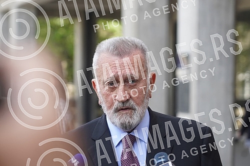 Branislav Tapuskovic, a lawyer for the arrested former deputy head of the Service for the Fight against Organized Crime, Goran Papic, is leaving the Higher Public Prosecutor's Office after hearing Minister Nebojsa Stefanovic.Branislav Tapuskovic, a