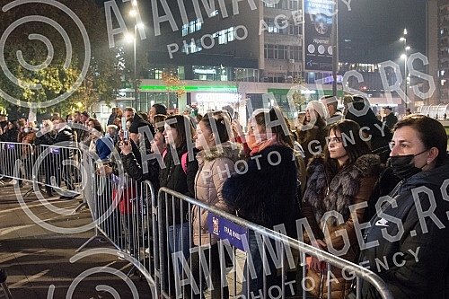 This year's New Year's program of the Public Media Service will be different from the previous ones, due to the coronary virus pandemic and will be broadcast from city squares, not from studios, which is why it is called 