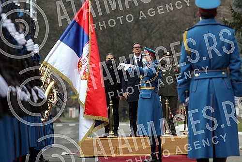 At the Topcider Guard House, Serbian President Aleksandar Vucic, Defense Minister Nebojsa Stefanovic and Chief of General Staff Milan Mojsilovic attended a presentation on the results of the analysis of the state of functional and operational capabil
