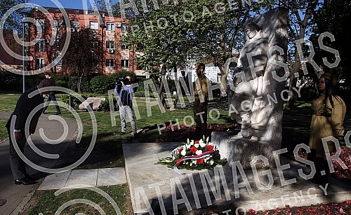 On the occasion of Victory day, a ceremonial laying of wreaths was organized at the Monument of eternal fire and the Monument to the Red Army in the complex of the Memorial park to the liberators of Belgrade.Povodom Dana pobede organizovano je svec