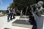 In Kalemegdan, in the extension of the Great Sava Promenade, a delegation of officials of the Socialist Party of Serbia, led by the Minister of Education Branko Ruzic and the President of the EB Vladan Zagradjanin, laid wreaths and paid tribute to th