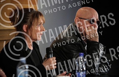 A press conference held in the Yugoslav Drama Theater on the occasion of the premiere of the play The Glass Gate.Odrzana konferencija za novinare u Jugoslovenskom dramskom pozoristu povodom premijere predstave Vrat od stakla.
