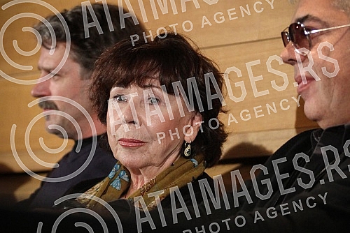 A press conference held in the Yugoslav Drama Theater on the occasion of the premiere of the play The Glass Gate.Odrzana konferencija za novinare u Jugoslovenskom dramskom pozoristu povodom premijere predstave Vrat od stakla.