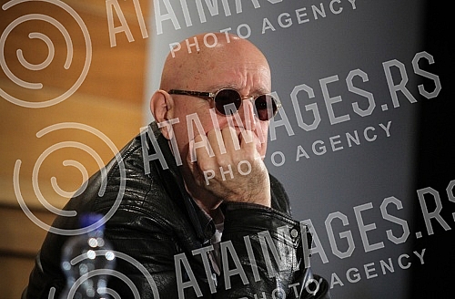 A press conference held in the Yugoslav Drama Theater on the occasion of the premiere of the play The Glass Gate.Odrzana konferencija za novinare u Jugoslovenskom dramskom pozoristu povodom premijere predstave Vrat od stakla.