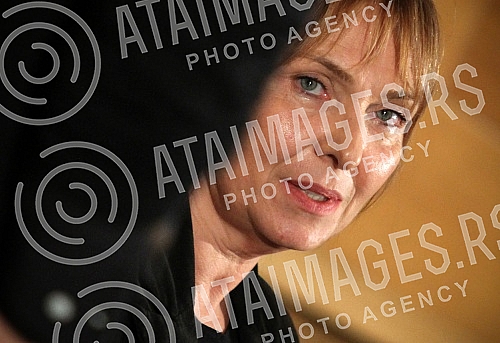 A press conference held in the Yugoslav Drama Theater on the occasion of the premiere of the play The Glass Gate.Odrzana konferencija za novinare u Jugoslovenskom dramskom pozoristu povodom premijere predstave Vrat od stakla.