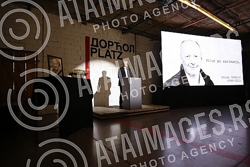 The commemoration of the editor-in-chief of Nova Stojan Drcelic was held in Dorcol Square.Komemoracija glavnom i odgovornom uredniku lista Nova Stojanu Drcelicu odrzana je u Dorcol placu.