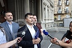 Milos Pavlovic, head of the People's Party's committee group, who will appeal to the Belgrade High Court to annul illegal decisions on the election of mayors, deputy mayors and members of the City Council, held a press conference in front of the Belg