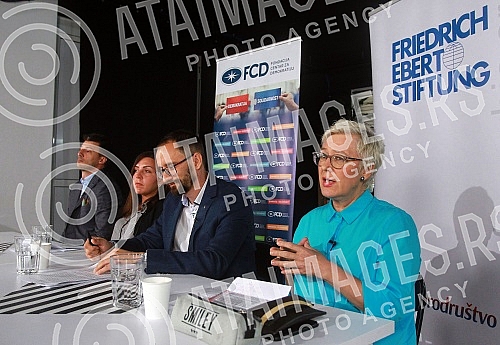 The Center for Democracy Foundation, in cooperation with the Friedrich Ebert Foundation, organized the debate 