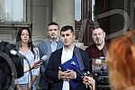 Milos Pavlovic, head of the People's Party's committee group, who will appeal to the Belgrade High Court to annul illegal decisions on the election of mayors, deputy mayors and members of the City Council, held a press conference in front of the Belg
