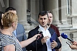 Milos Pavlovic, head of the People's Party's committee group, who will appeal to the Belgrade High Court to annul illegal decisions on the election of mayors, deputy mayors and members of the City Council, held a press conference in front of the Belg