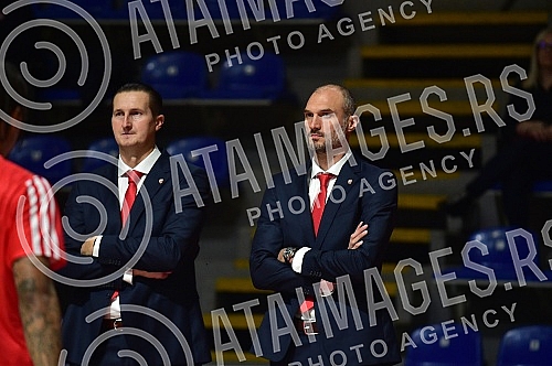 The match of the 1st round of the AdmiralBet Aba league between KK Crvena zvezda mts and KK MZT Skopje Aerodrom was played in the Aleksandar Nikolic hall.Utkamica 1. kola AdmiralBet Aba lige izmedju KK Crvena zvezda mts i KK MZT Skopje Aerodrom odi