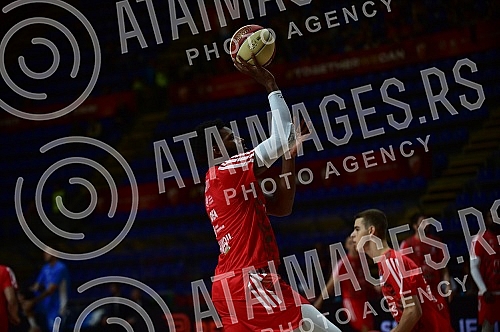 The match of the 1st round of the AdmiralBet Aba league between KK Crvena zvezda mts and KK MZT Skopje Aerodrom was played in the Aleksandar Nikolic hall.Utkamica 1. kola AdmiralBet Aba lige izmedju KK Crvena zvezda mts i KK MZT Skopje Aerodrom odi