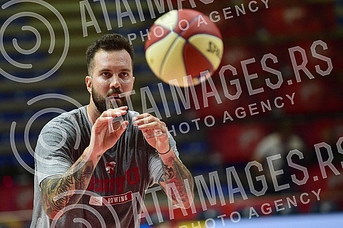 The match of the 1st round of the AdmiralBet Aba league between KK Crvena zvezda mts and KK MZT Skopje Aerodrom was played in the Aleksandar Nikolic hall.Utkamica 1. kola AdmiralBet Aba lige izmedju KK Crvena zvezda mts i KK MZT Skopje Aerodrom odi