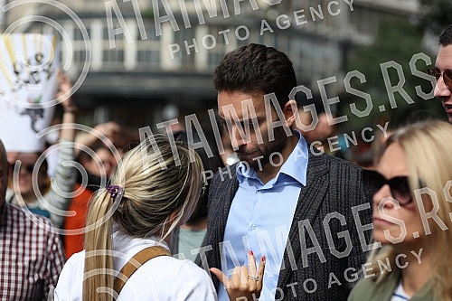 In front of the building where the editorial office of the daily Informer is located, a second protest was held in the organization of Women's Solidarity due to the publication of an interview with serial rapist Igor Milosevic.Ispred zgrade u kojoj