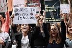 In front of the building where the editorial office of the daily Informer is located, a second protest was held in the organization of Women's Solidarity due to the publication of an interview with serial rapist Igor Milosevic.Ispred zgrade u kojoj