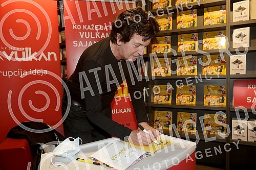At the Vulkan bookstore in the Usce Shopping Center, Momcilo Bajagic Bajaga signed his book 