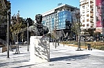 The monument was discovered by Dimitri Tucovic on Slavija Square.Otkriven spomenik Dimitriju Tucovic na trgu Slavija.