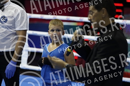 Celebrating World Boxing Day with a class of Roy Jones Jr. at Republic Square.Obelezavanje Svetskog dana boksa uz cas Roj Dzonsa Juniora na Trgu republike.